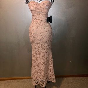 Lulu’s Light Pink Lace Dress